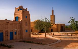 مجمّع الحكمة في النّيجر من مسجد قديم الى مركز ديني راقي وحديث
