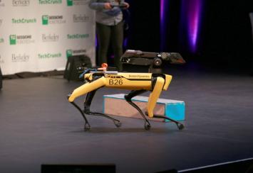 تعرض Boston Dynamics استخدامات جديدة لـ SpotMini قبل الإنتاج التجاري