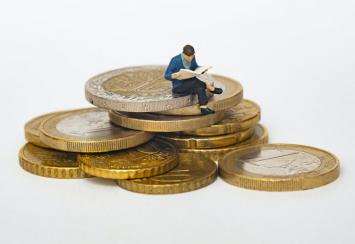 كيف أصبح ثريًا... خطوات جريئة تضمن لك جمع الثّروة!